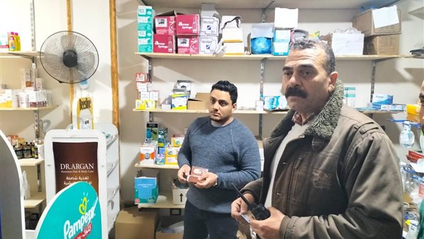 ضبط وتشميع مخزن غير