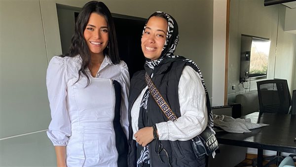 أسماء جلال ومحررة