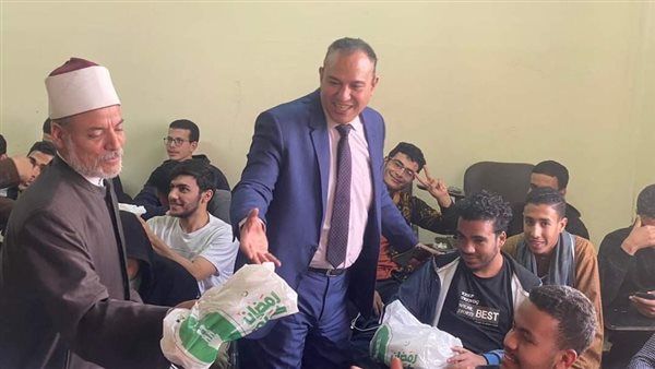 إفطار جماعي لطلاب