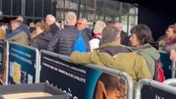 إقبال كبير من الفرنسيين