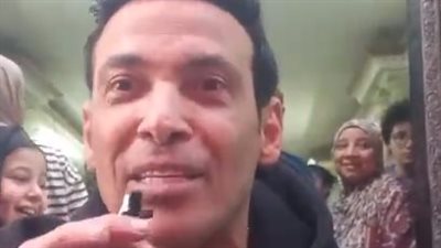 سعد الصغير يشارك بمائدة إفطار في شبرا: يا ريت نبقى زي المطرية.. ودي أول سنة نتجمع فيها | بث مباشر