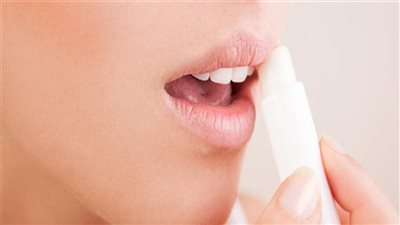 5 طرق بسيطة للحصول على شفاه ممتلئة بطريقة طبيعية