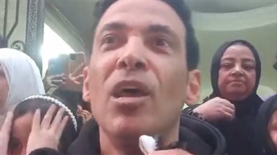 سعد الصغير يشارك في مائدة إفطار جماعي بشبرا: يا ريت نكون زي المطرية.. والناس هنا أحسن مني | فيديو