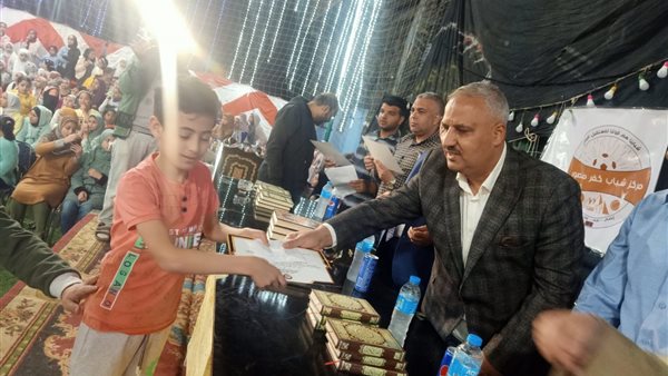 تكريم حفظة القرآن