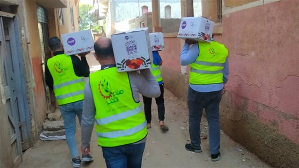 جانب من متطوعي صناع