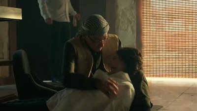 الكتيبة 101 الحلقة 18.. العناصر الإرهابية تقتل زوجة الدكتور وحيد قائد الجناح العسكري 