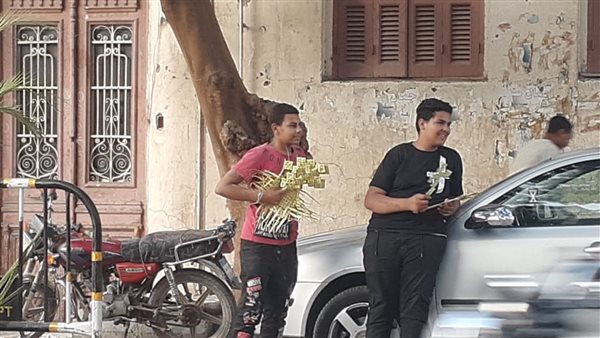 شراء أهالي الأقصر