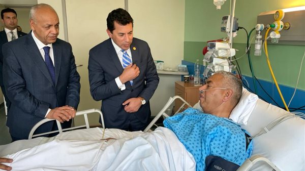 محمود بكري مع أشرف