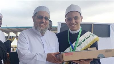 أول تعليق للأزهري الفائز بالمركز الأول في مسابقة إفريقيا الكبرى للقرآن: الفضل لله ثم لوالديّ