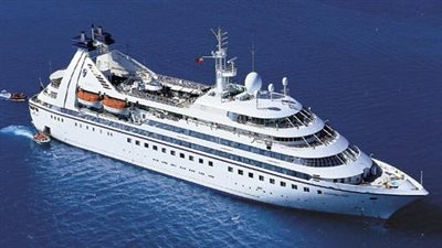 النقل تقرر محاسبة السفن السياحية المترددة على الموانئ بالدولار | بث مباشر 