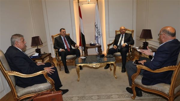 اجتماع وزيرا السياحة