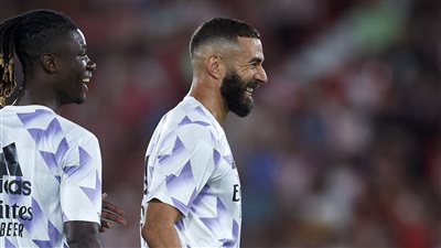 كامافينجا: بنزيما يمكنه تحقيق الكرة الذهبية مرة أخرى