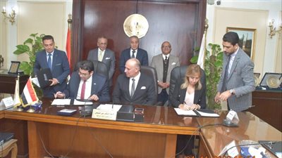 التموين تعلن إصدار بطاقة السجل التجاري الرقمية لأول مرة في مصر