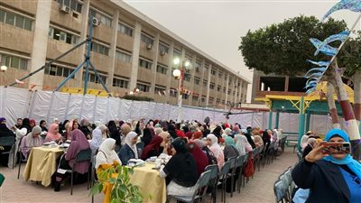 رئيس جامعة الأزهر يتابع انتظام العمل بالمائدة الرمضانية للطالبات بمدينة نصر