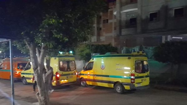 نقل المصابين في حادث