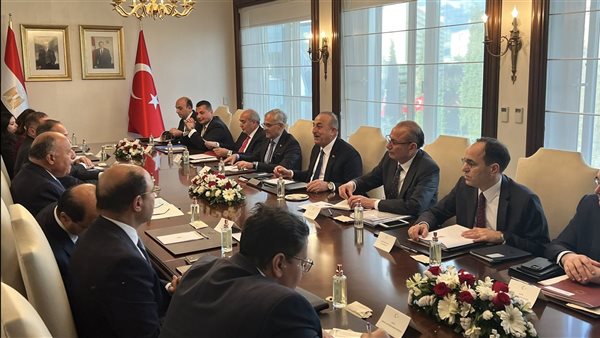 مباحثات مصرية تركية