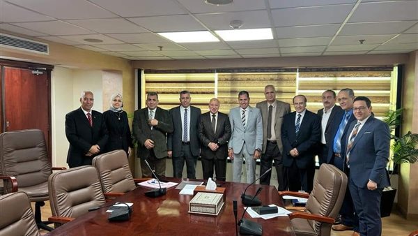 نقيب صيادلة القاهرة