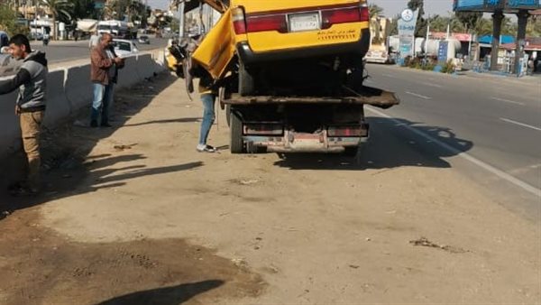 حادث تصادم سيارتين