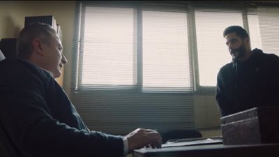 مسلسل حرب الحلقة 3.. الراديو يقود ضابط الأمن الوطني لأحد أفراد العناصر الإرهابية