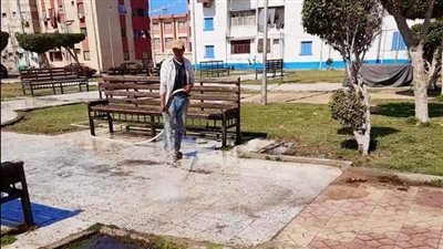قبل أعياد الربيع.. حي المناخ ببورسعيد يواصل رفع كفاءة الحدائق العامة | صور 