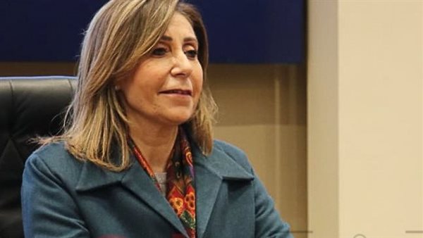 وزيرة الثقافة
