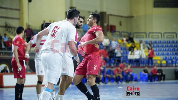 يد الأهلي والزمالك