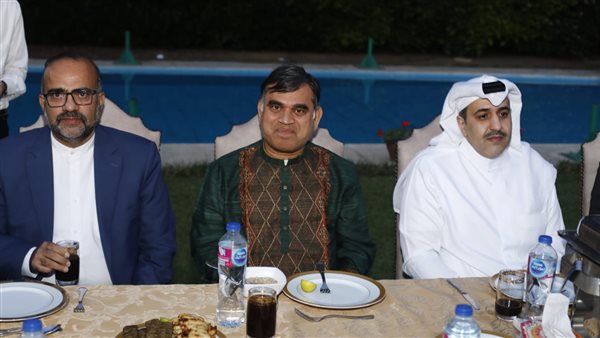 دبلوماسي سعودي يحضر