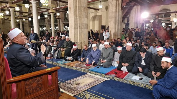  الدكتور حسن الصغير