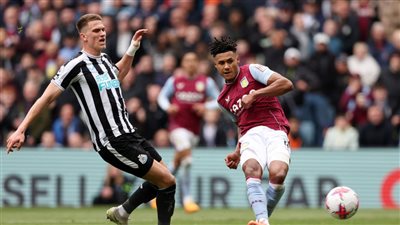 أستون فيلا يمطر شباك نيوكاسل بثلاثية رائعة في الدوري الإنجليزي 