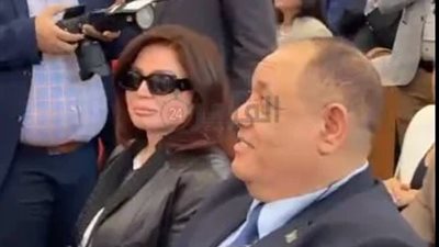 بمشاركة لطفي لبيب وإلهام شاهين.. مشاهير يحتفلون بـ سبت النور في الكنيسة الإنجيلية | بث مباشر 