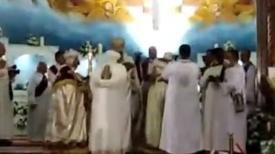 البابا تواضروس الثاني يترأس قداس عيد القيامة في الكاتدرائية المرقسية بالعباسية | بث مباشر