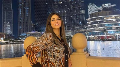 إيناس عز الدين تحصل على الإقامة الذهبية في الإمارات 