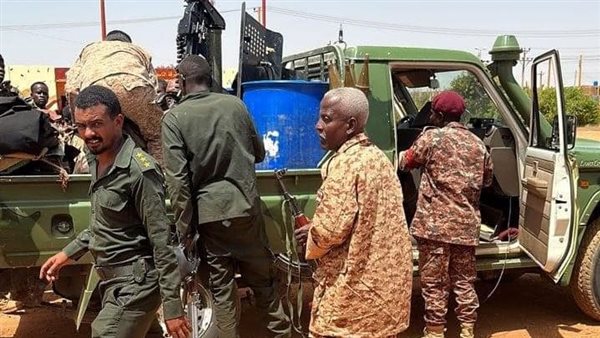 اشتباكات بين الجيش