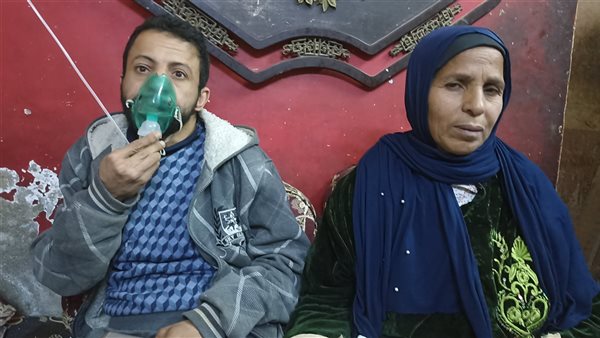 الشاب المريض ووالدته