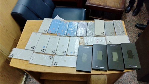 ضبط هواتف محمولة