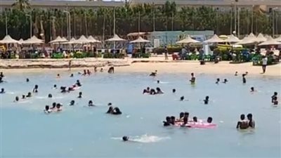 توافد أعداد كبيرة للمواطنين على شواطئ الغردقة للاحتفال بشم النسيم | بث مباشر