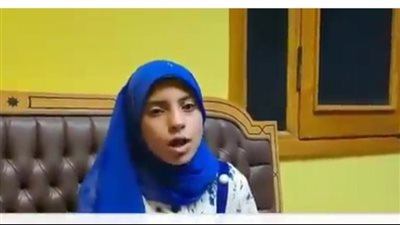 كأنك تستمع إلى المنشاوي.. طفلة ترتل القرآن على هامش مسابقة الإمام الأكبر للقرآن الكريم