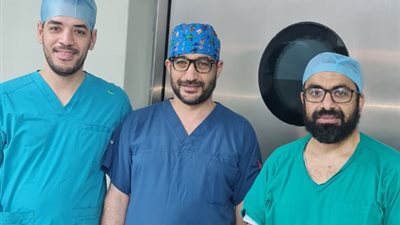 أطباء مستشفى التأمين الصحي ببنها ينجحون في إجراء جراحة لطفلة حديثة الولادة |صور