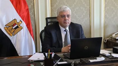 وزير التعليم العالي يرأس اجتماع المعهد القومي للبحوث الفلكية والجيوفيزيقية| تفاصيل 