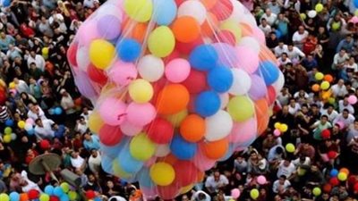 مدير معهد البحوث الفلكية يكشف حقيقة تأثير الكسوف الهجين للشمس على رؤية هلال شوال| فيديو