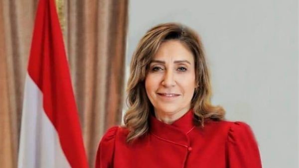 نيفين الكيلاني وزيرة