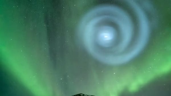 سماء ألاسكا