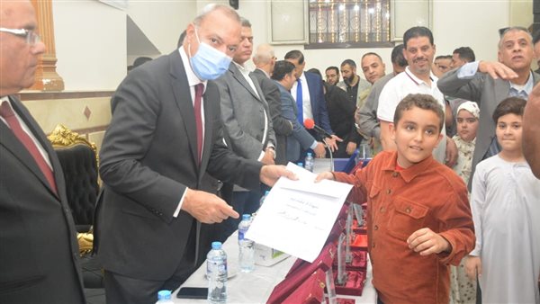 تكريم حفظة القرآن