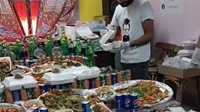 سي فود وجمبري.. مطبخ الخير بالسويس يجهز 200 وجبة للصائمين | بث مباشر 