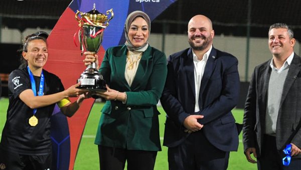 تتويج فريق توت عنخ