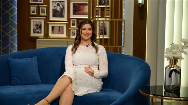 يسرا اللوزي 