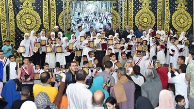قرية ميت حبيب بالغربية تكرّم 300 من حفظة القرآن الكريم | صور