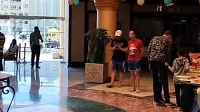 إقبال كبير على المنتجعات السياحية بالغردقة في أول أيام عيد الفطر | بث مباشر