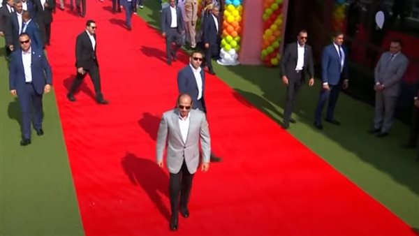 الرئيس السيسي يغادر