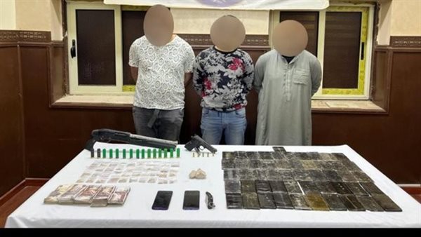 المتهمون والمضبوطات